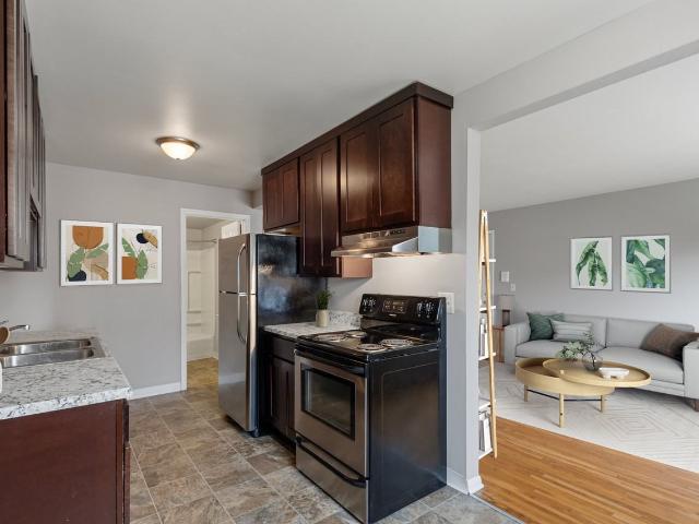 Apartment for rent in Greater East Side, Ramsey