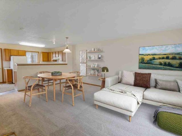 Apartment for rent in Greater East Side, Ramsey