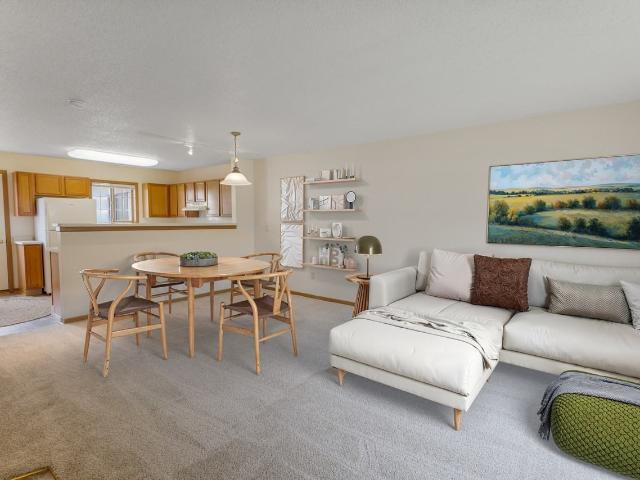 Apartment for rent in Greater East Side, Ramsey