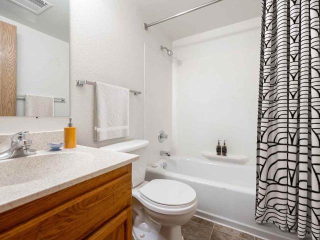 Apartment for rent in Greater East Side, Ramsey