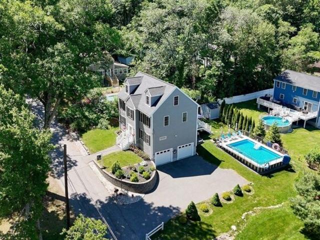 House for sale in Amesbury, Massachusetts