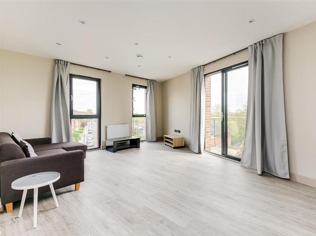 Apartment for rent in Streatham Hill, Greater London