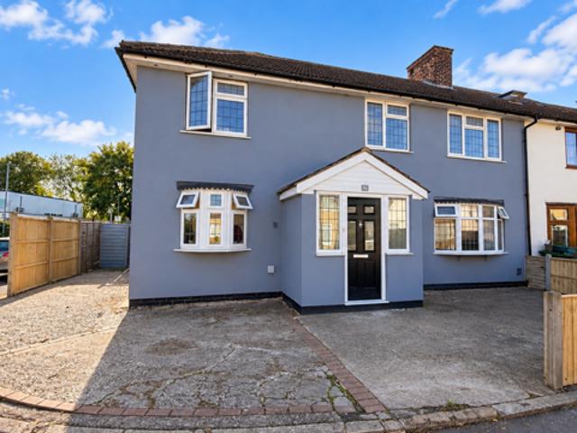 House for rent in London Borough of Barking and Dagenham, Greater London