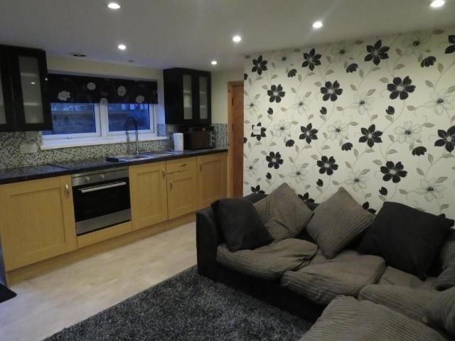 Apartment for rent in Pennycomequick, Mount Wise