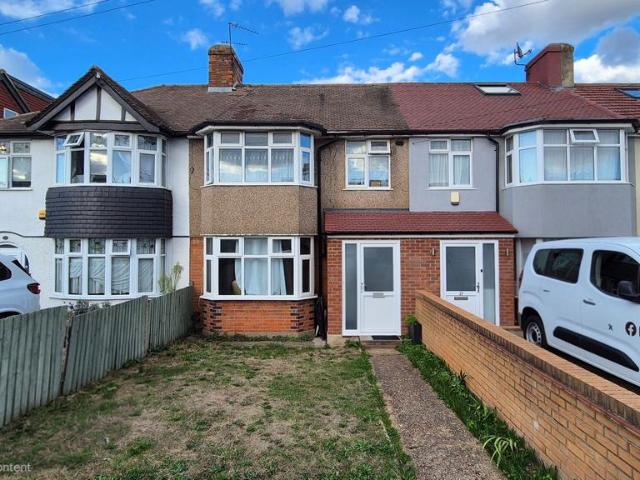 House for rent in London Borough of Hounslow, Greater London