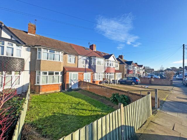 House for rent in London Borough of Hounslow, Greater London