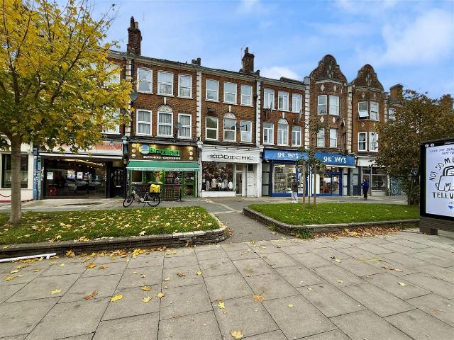 Apartment for rent in Stamford Hill, Greater London