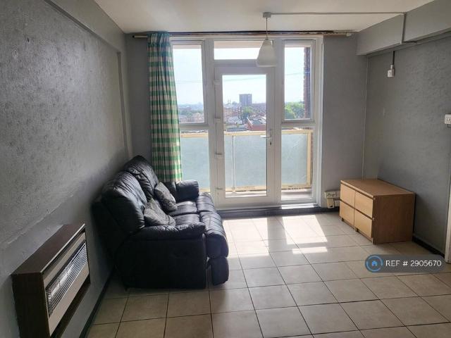 Apartment for rent in Stamford Hill, Greater London