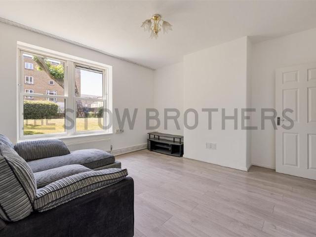 Apartment for rent in Shacklewell, Greater London