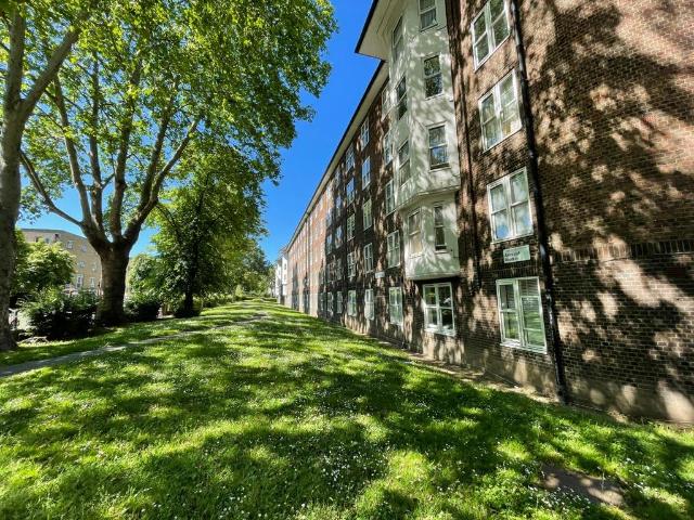 Apartment for rent in Shacklewell, Greater London