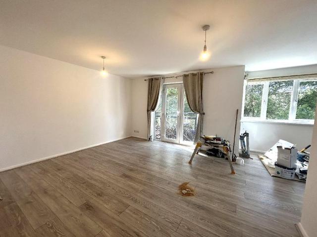 Apartment for rent in Thamesmead, Greater London