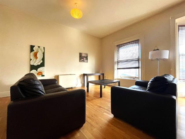Apartment to rent in Bluebell, North Tipperary