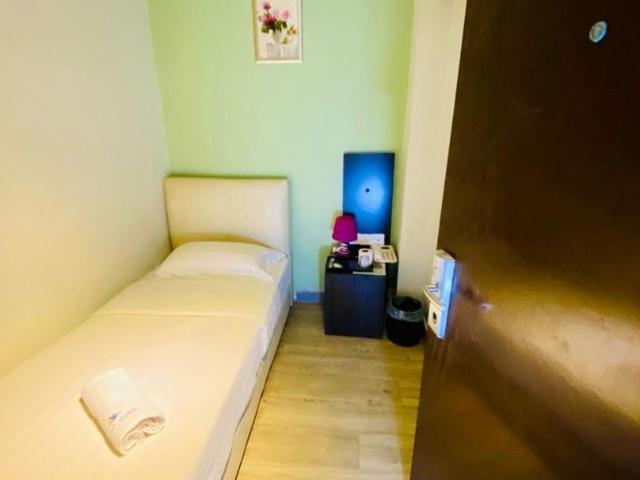 Room for rent in Country Heights Damansara, Kuala Lumpur