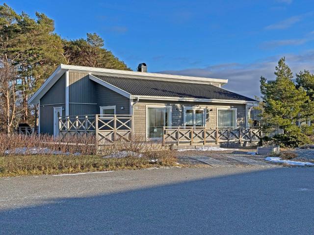 Hus till salu i Grebbestad, Västra Götaland