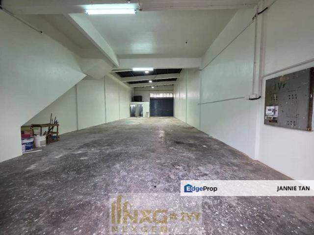 Warehouse for rent in Alam Impian, Selangor