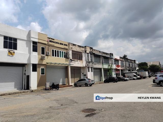 Shop for rent in Alam Impian, Selangor