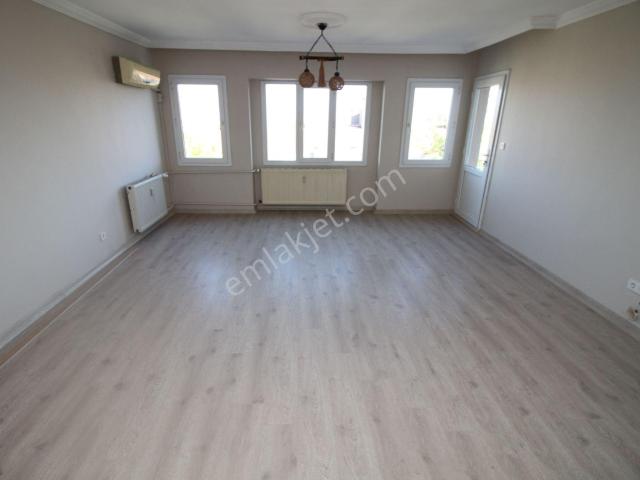 Adnan Süvari Mahallesi, Karabağlar içerisinde kiralık mülk
