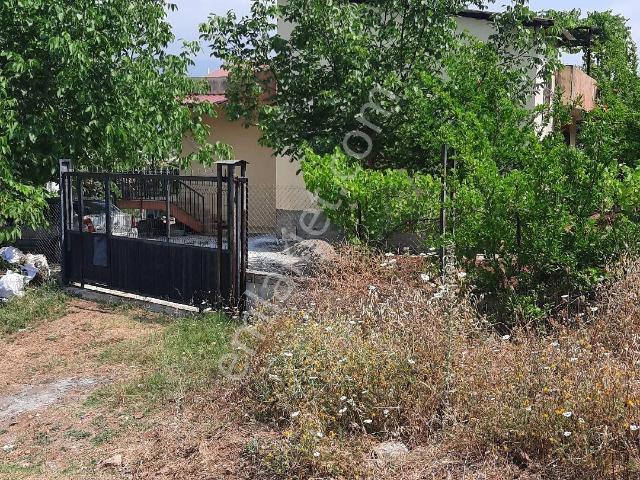 Bahçe içerisinde satılık Villa