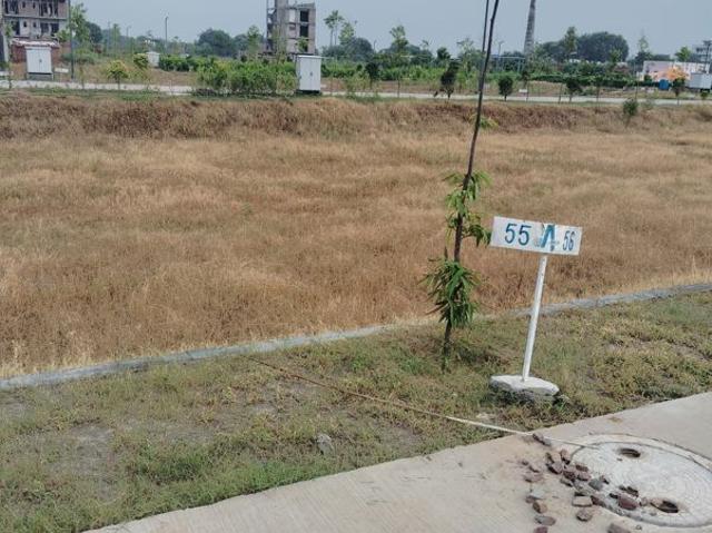 Land for sale in Hariana