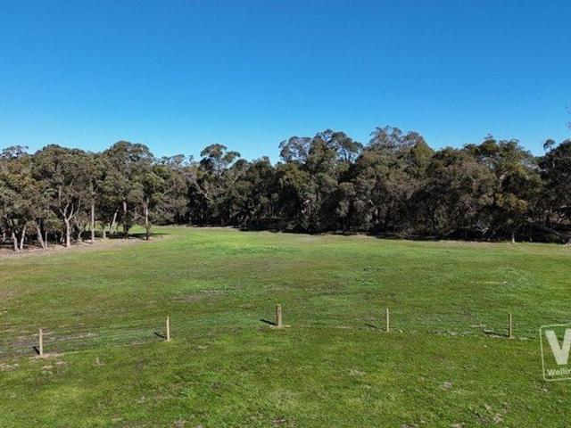 Cottage for sale in Narrikup, Western Australia