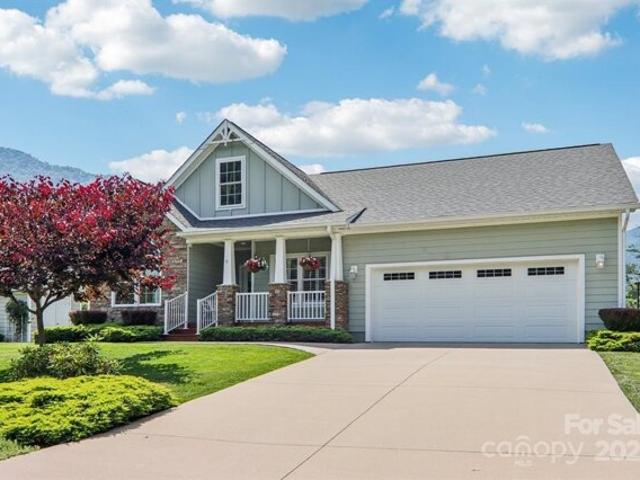 House for sale in Maggie Valley