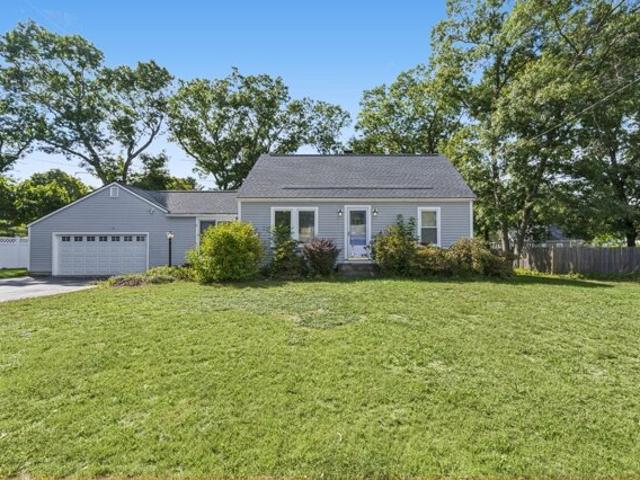 House for sale in Tewksbury, Middlesex County