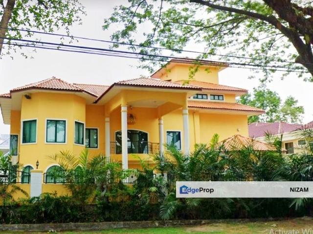 House for sale in Country Heights Damansara, Kuala Lumpur