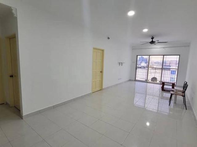 Condominium for sale in Langat, Selangor