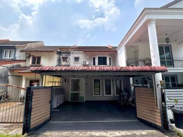 Terraced House for sale in Langat, Selangor