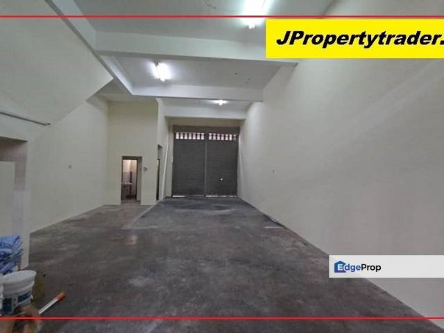 Warehouse for rent in Langat, Selangor