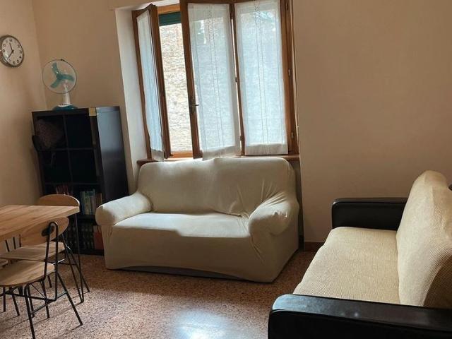 Stanza in affitto a Palazzo Del Pero, Toscana