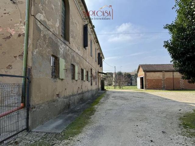Villa Indipendente in vendita a Cotignola, Ravenna