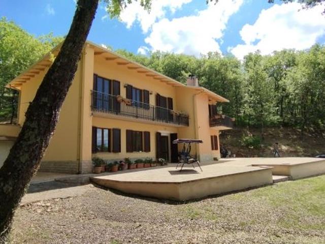 Villa Indipendente in vendita a Compresso Nuovo, Cenerente