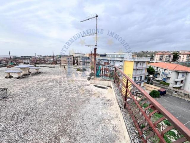 Appartamento in vendita a Gravina Di Catania, Sicilia