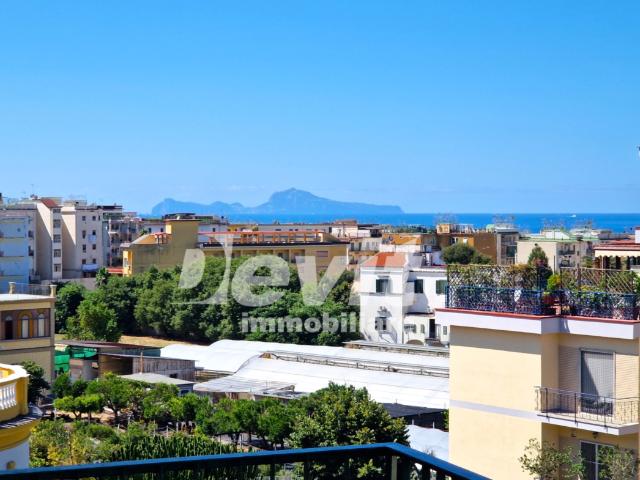 Appartamento in affitto a Portici, Campania