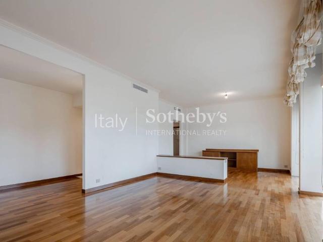 Appartamento in affitto a Municipio 1, Milano