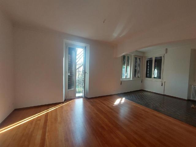 Apartment mieten in Pedrinate, Chiasso