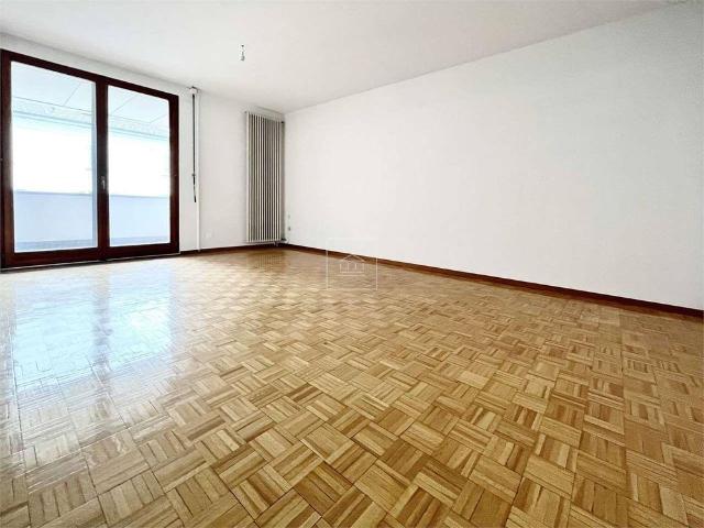 Apartment mieten in Pedrinate, Chiasso