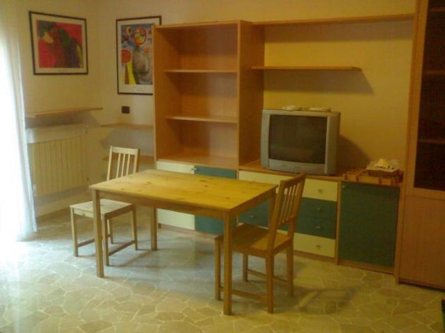 Monolocale in affitto a Zona Omogenea Milano Nord, Cinisello Balsamo