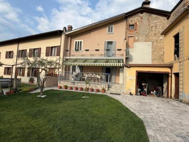 Appartamento in affitto a Lonato, Lombardia