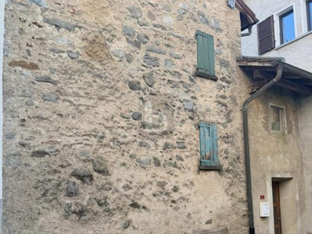Zweifamilienhaus kaufen in Miglieglia, Tessin
