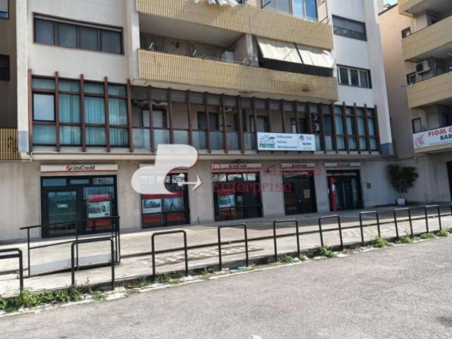 Ufficio in vendita a Bari