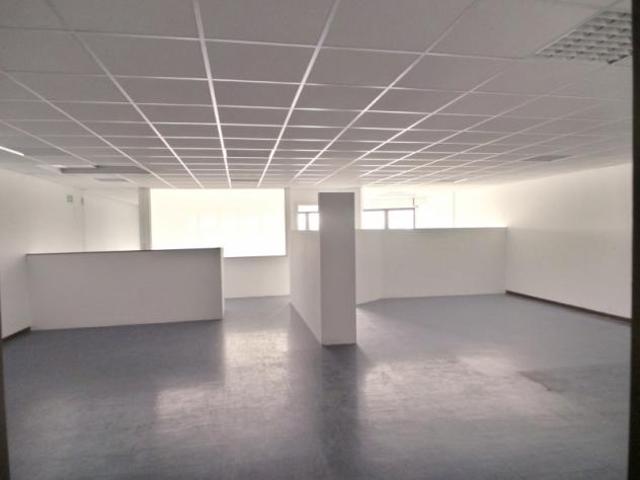 Ufficio in affitto a Paparotti, Reana Del Roiale