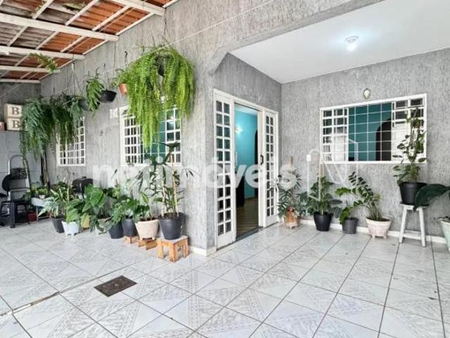 Casa venda em Região Geográfica Imediata do Distrito Federal, Região Integrada de Desenvolvimento do Distrito Federal e Entorno