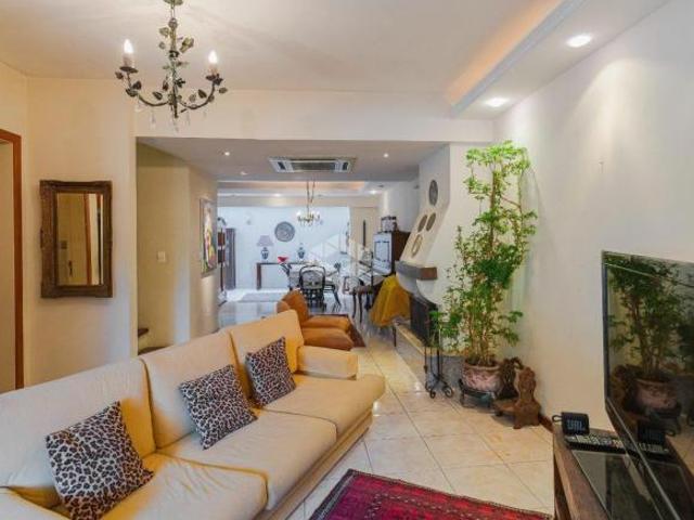 Casa venda em Região Geográfica Imediata de Porto Alegre, Região Metropolitana de Porto Alegre