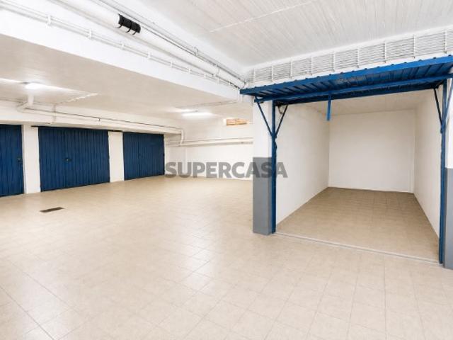 Garagem venda em Bairro do Campo da Bola, Almada