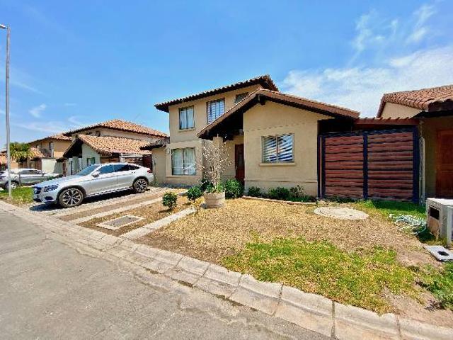 Casa en arriendo en Padre Hurtado, Metropolitana