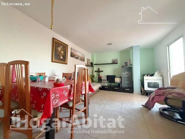 Casa en venta en Barri dels Metalls, Sagunt / Sagunto