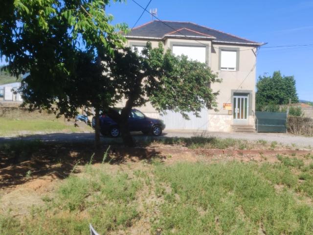 Casa en venta en Flores del Sil, El Bierzo