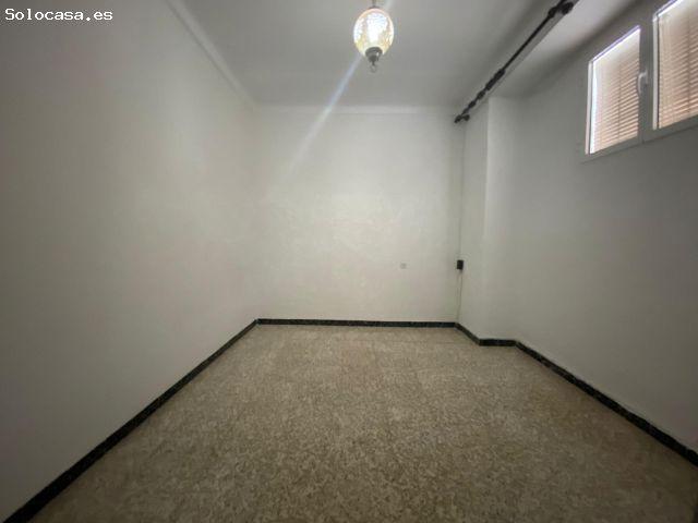 Casa en venta en Cabra, Andalucía